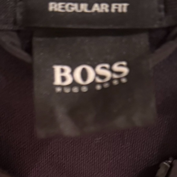 BOSS Men's Dark Hooded Vest - Picture 3 of 6